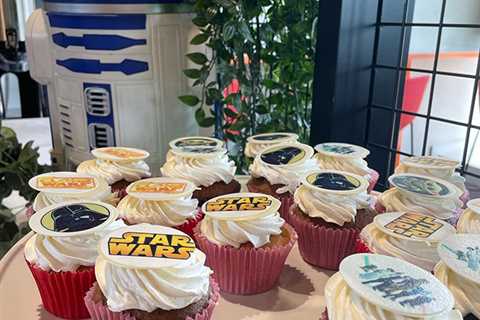 Google May 4th Star Wars Cup Cakes - CommonSenSEO