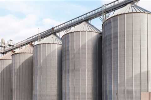 What are the 3 major types of silos in business?